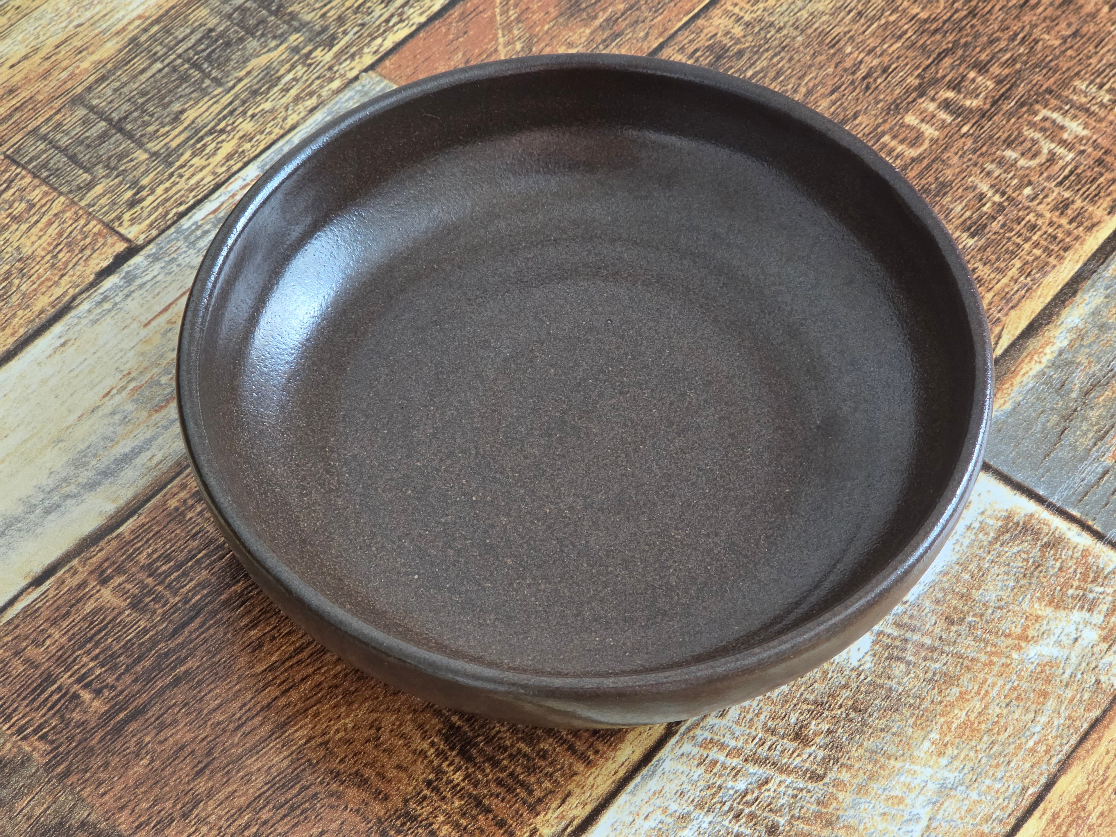 Korean Onggi Serving Plate — Traditional Handcrafted Earthenware