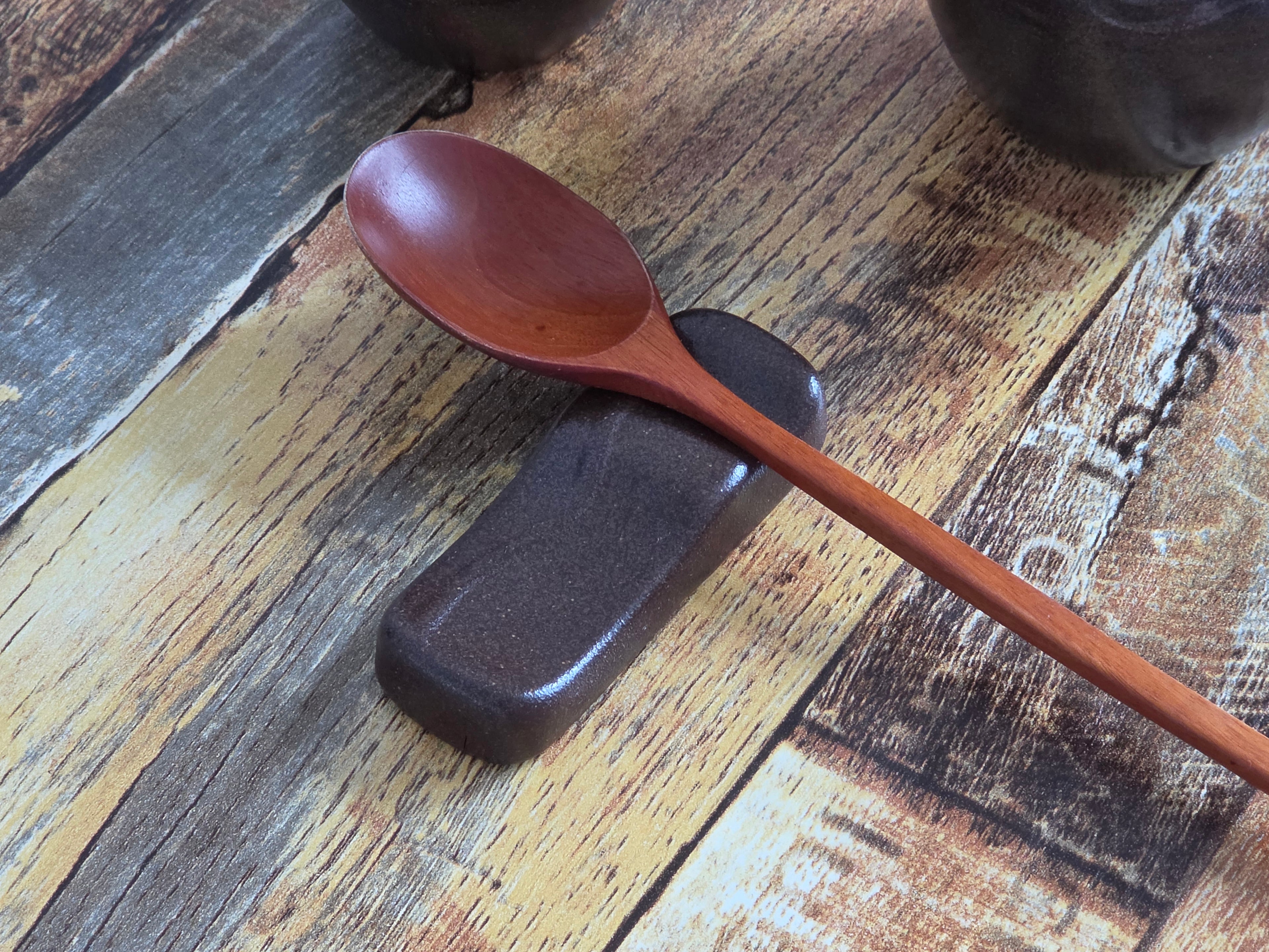 Korean Onggi Spoon Rest — Handcrafted Traditional Earthenware