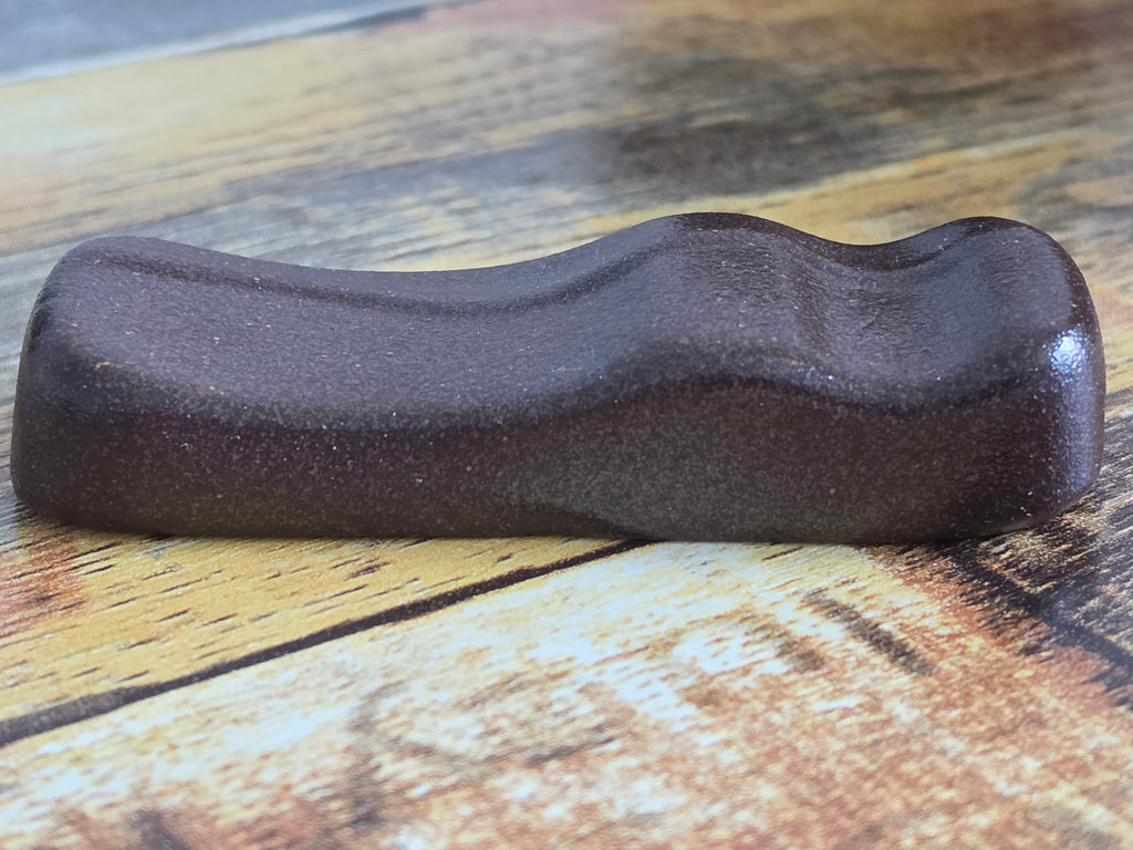 Korean Onggi Spoon Rest — Handcrafted Traditional Earthenware