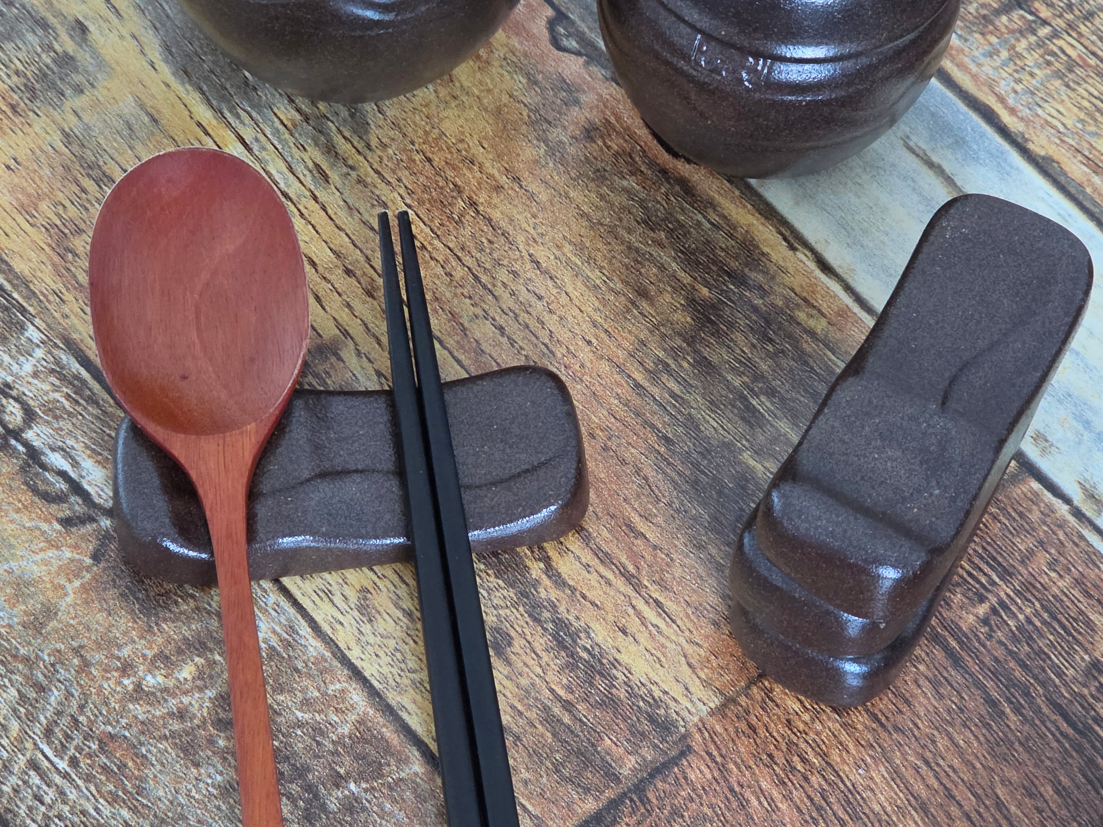 Korean Onggi Spoon Rest — Handcrafted Traditional Earthenware