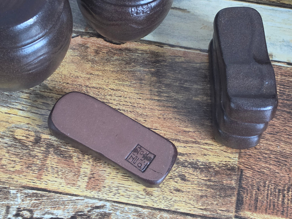 Korean Onggi Spoon Rest — Handcrafted Traditional Earthenware
